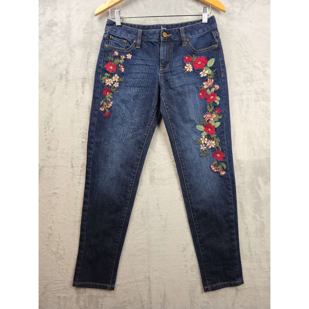 New York‎ & Company Floral Embroidered Jeans Size 0 Relaxed Boyfriend